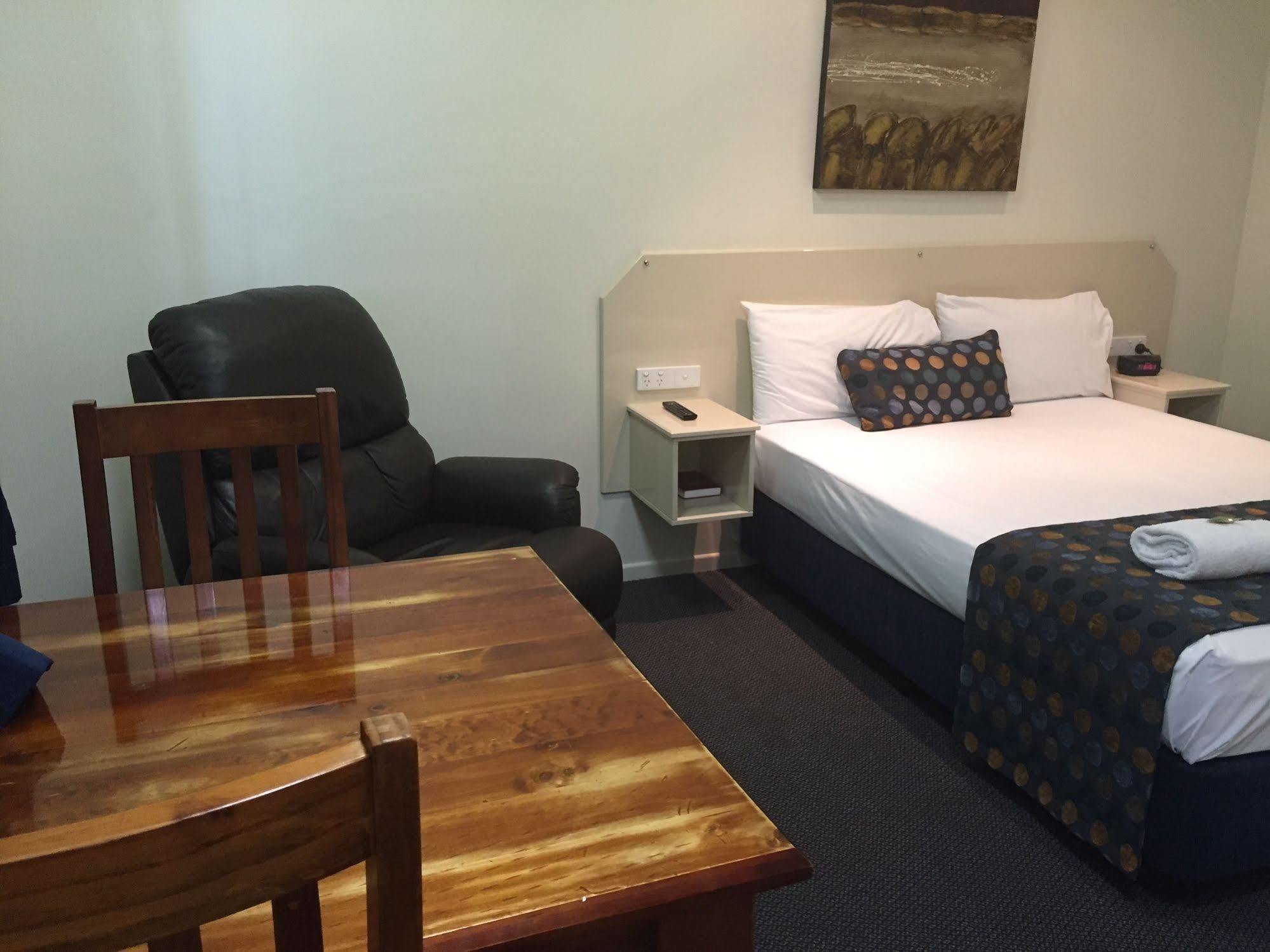 Bluewater Harbour Motel Bowen Dış mekan fotoğraf