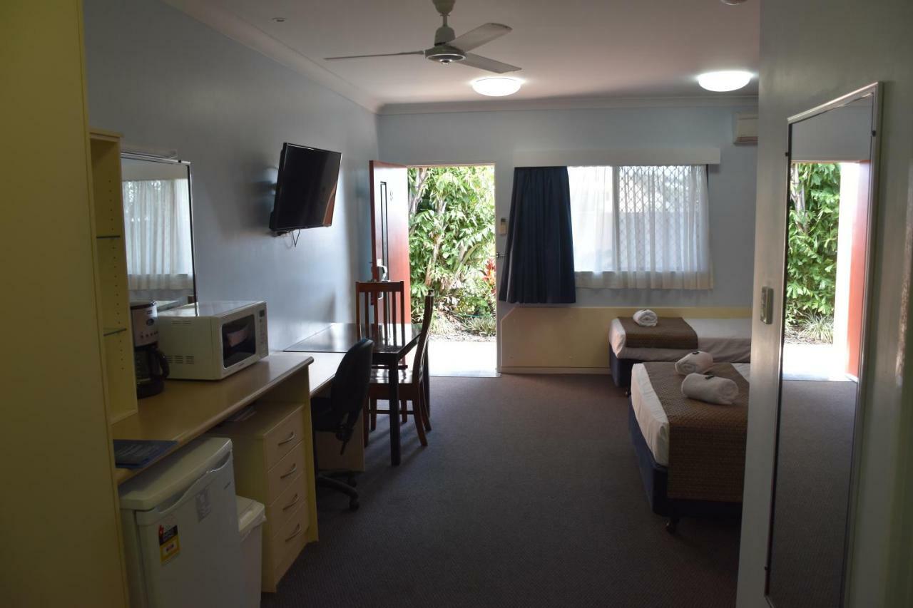 Bluewater Harbour Motel Bowen Dış mekan fotoğraf